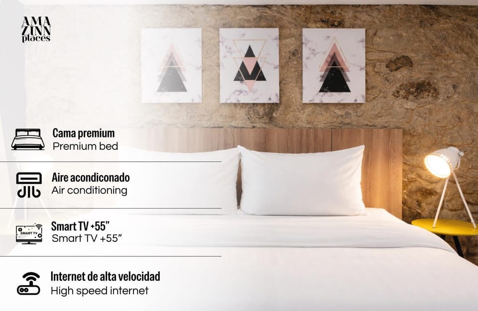 Bed, Photo of the whole room, Bedroom, Text overlay