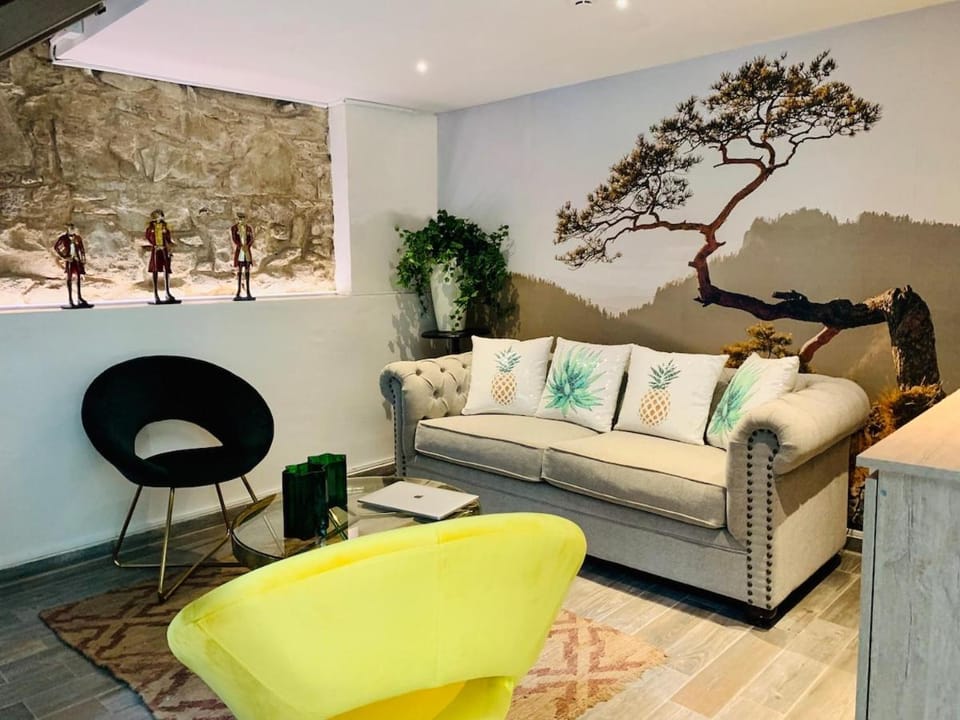 Living room, Seating area, internet, air conditioner