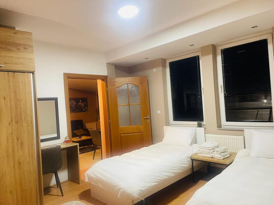 Bedroom, wardrobe