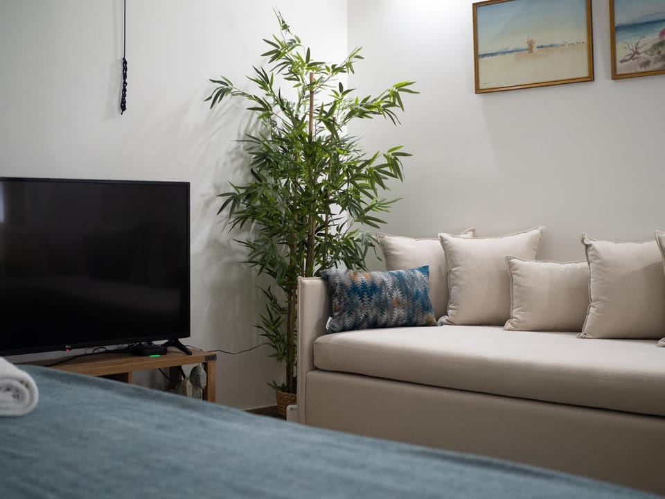TV and multimedia, Seating area