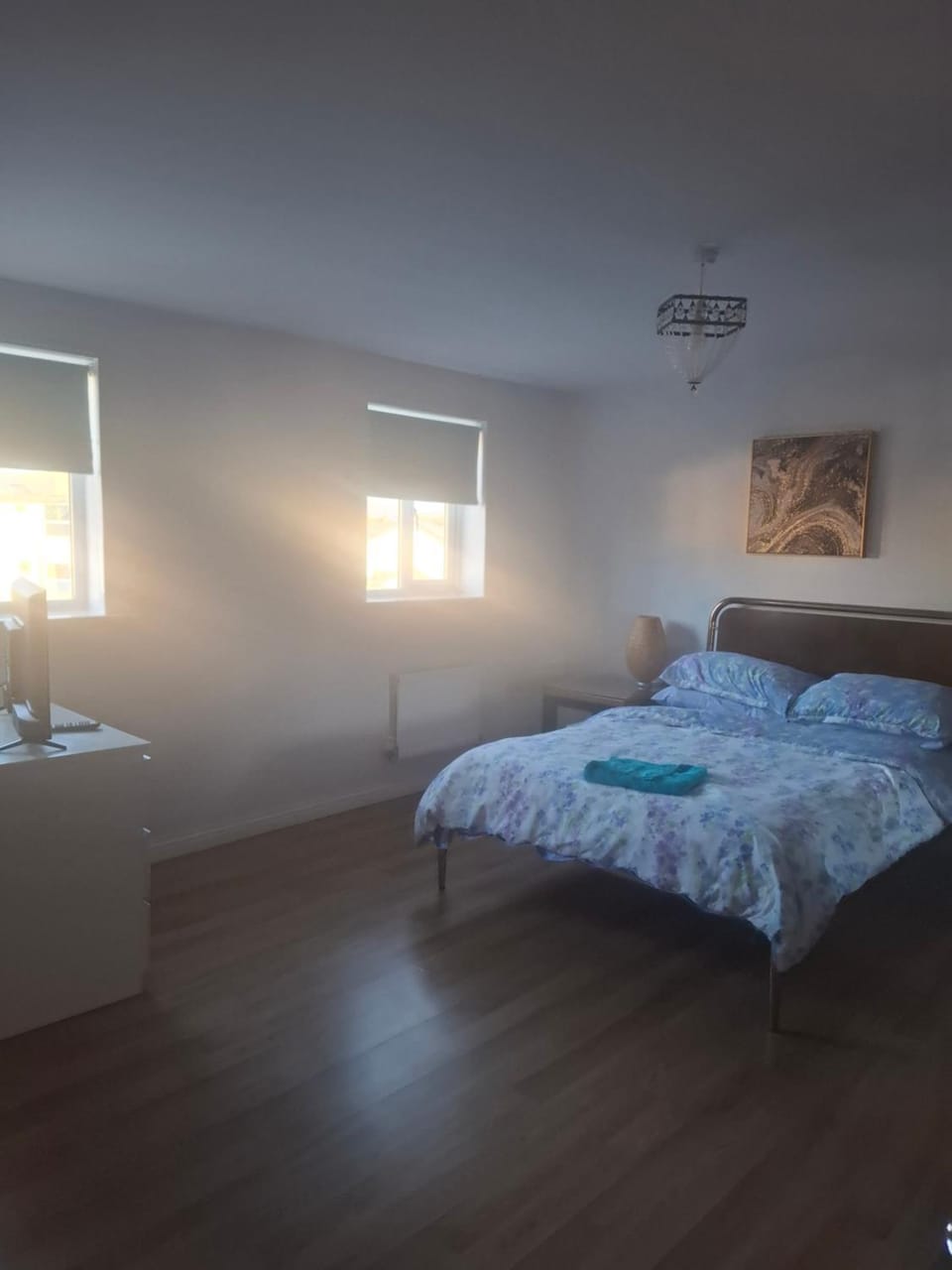 Bedroom, towels