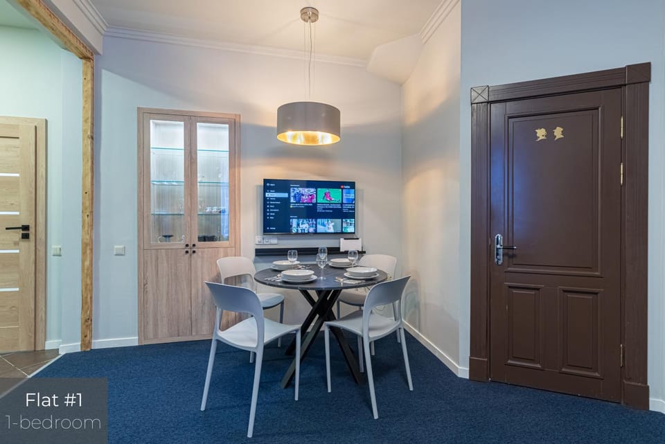 TV and multimedia, Kitchen or kitchenette, Dining area