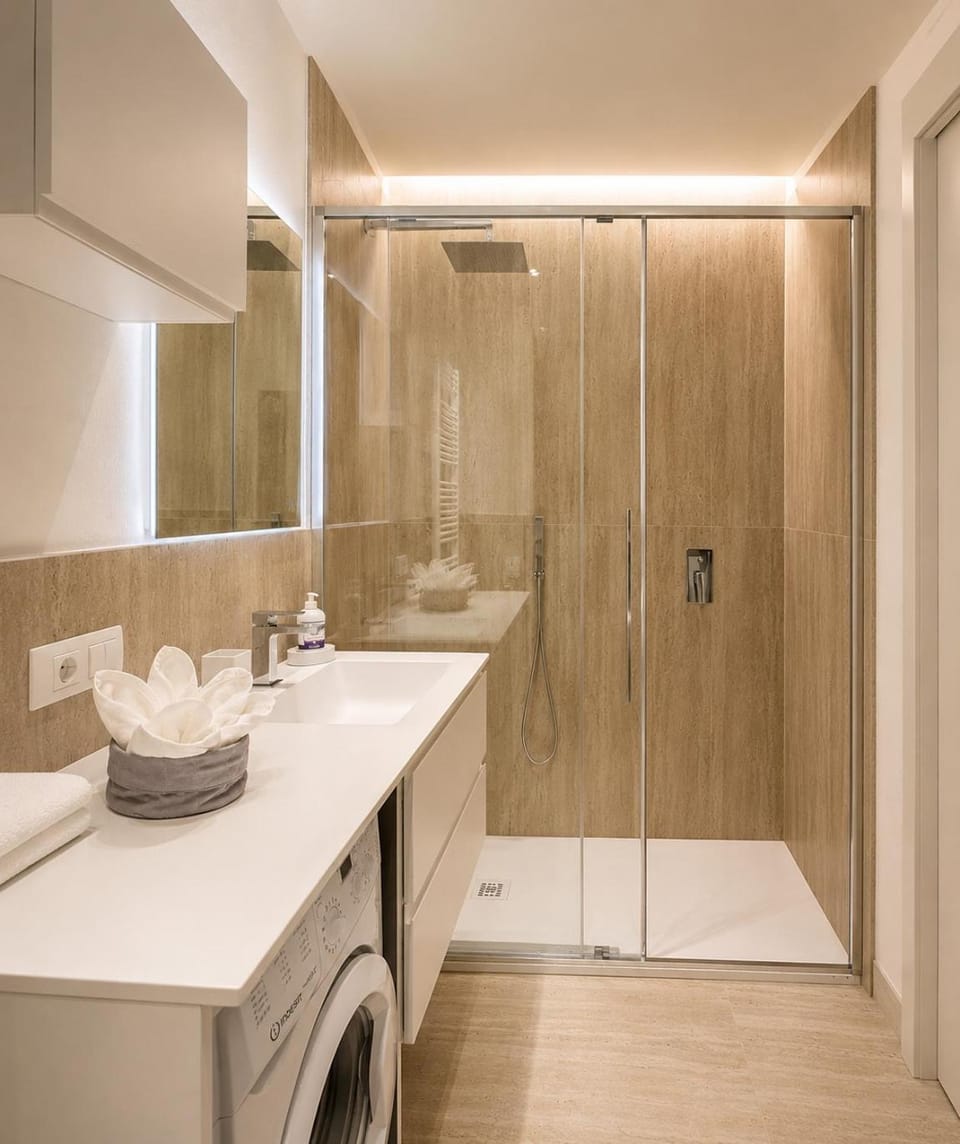 Shower, Bathroom, washing machine