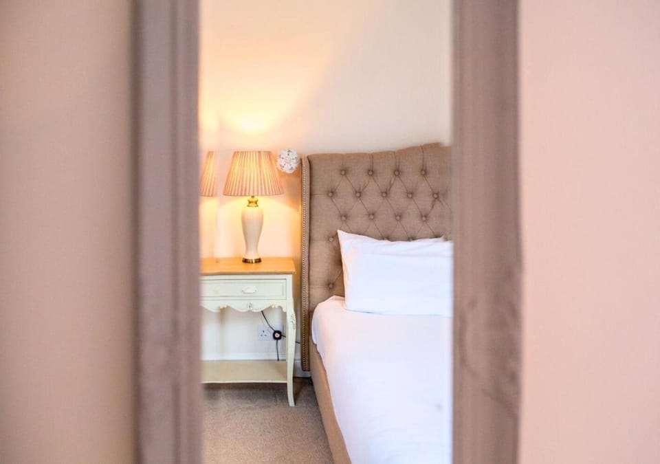 Charming 2 Bed House in Tewkesbury Centre House in Tewkesbury