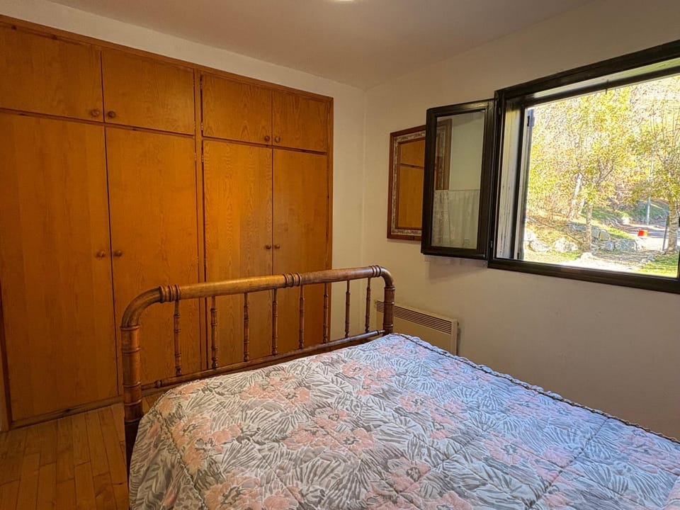 Planta baja con terraza soleada y jardín - Besiberri 1 Apartment in Pla de l'Ermita