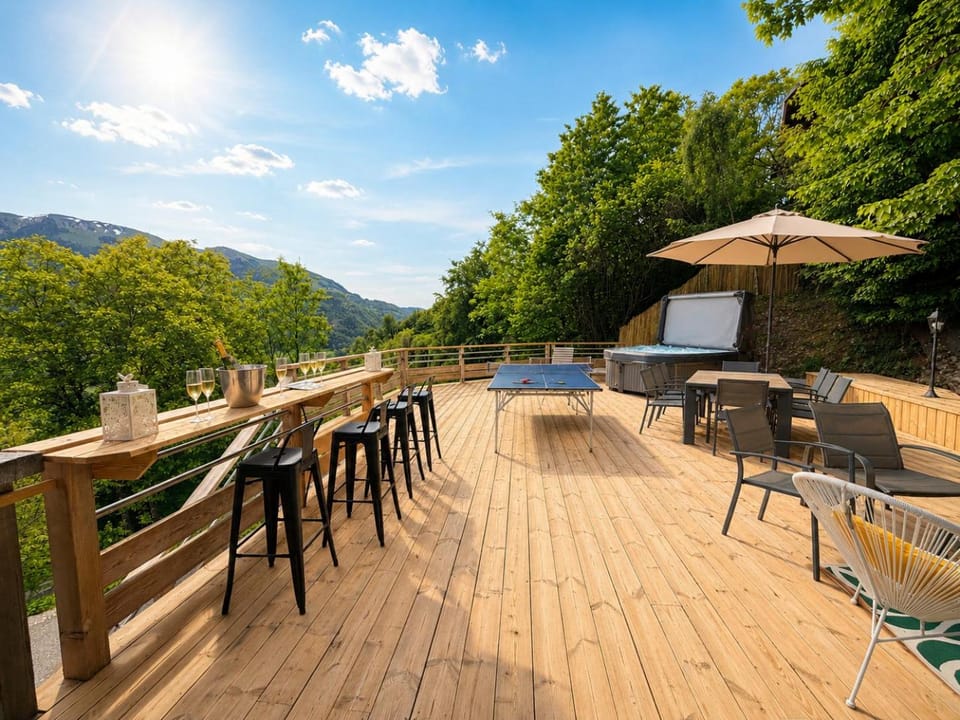 Charming family Chalet for 8 people, with private Hot Tub Chalet in Haute-Savoie