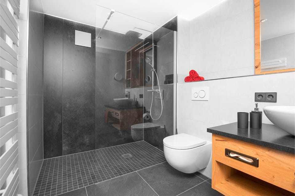 Shower, Toilet, Bathroom