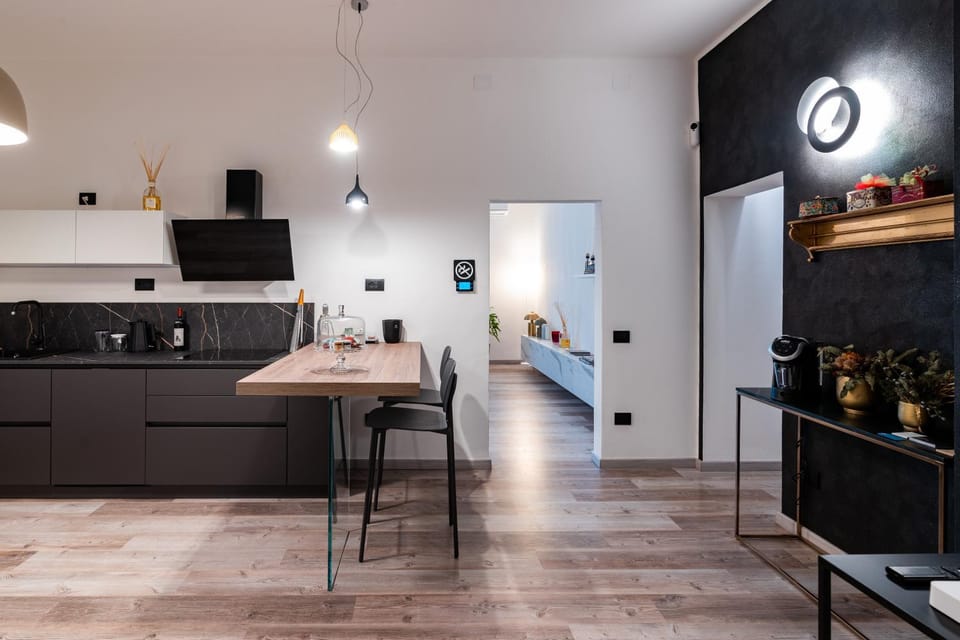 Kitchen or kitchenette, Dining area, dishwasher, pet friendly, stove