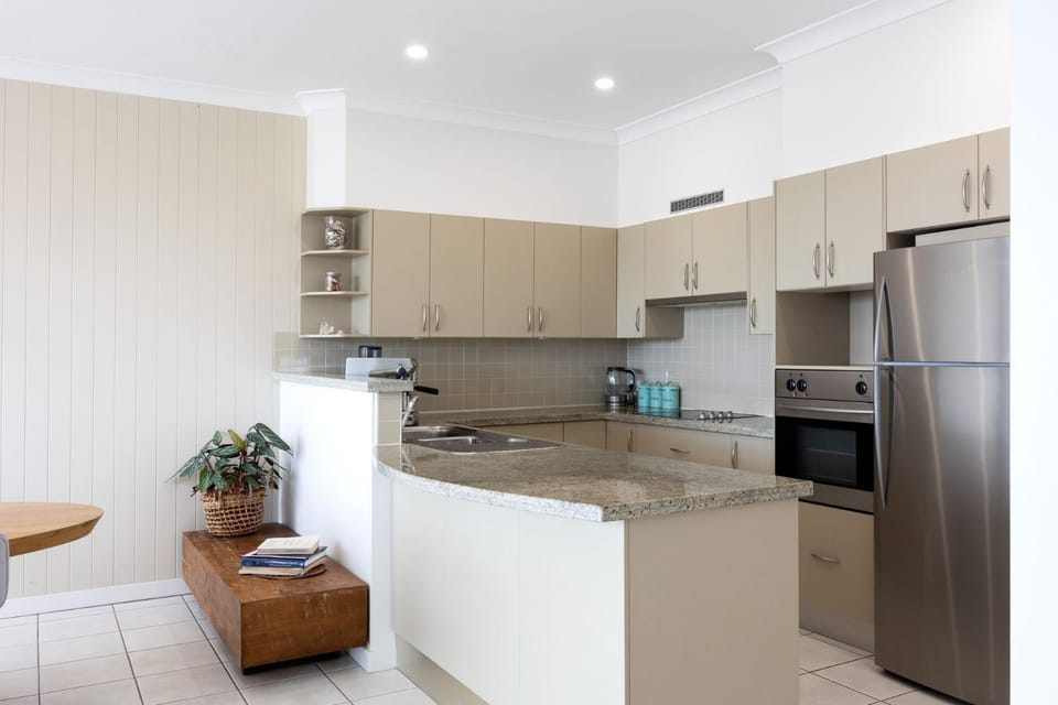Kitchen or kitchenette, dishwasher, pet friendly, stove, toaster