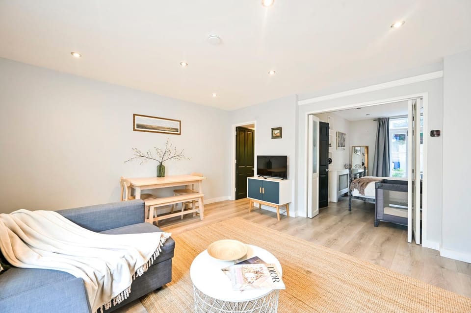 Spacious beautiful flat with private patio - Chelsea Apartment in London