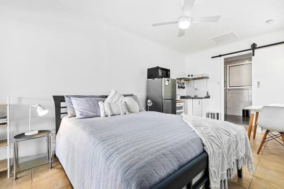 The Brick Batch - holiday unit! Apartment in Sandstone Point