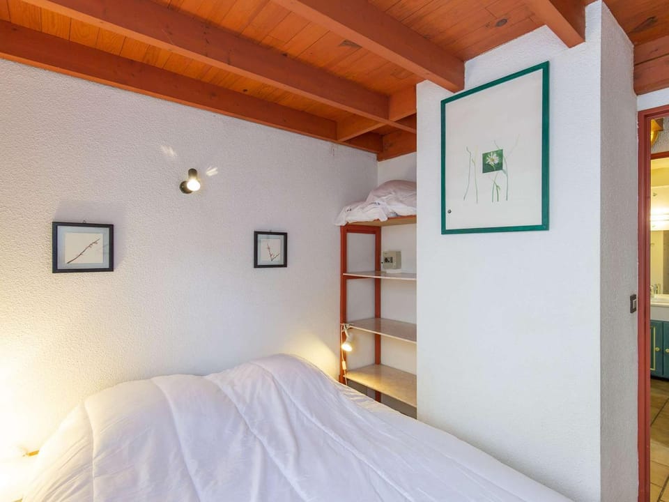 Chalet Mitoyen 3 Chambres, Terrasse, Proche Centre Cauterets, Navette Ski Gratuite - FR-1-401-254 Chalet in Cauterets