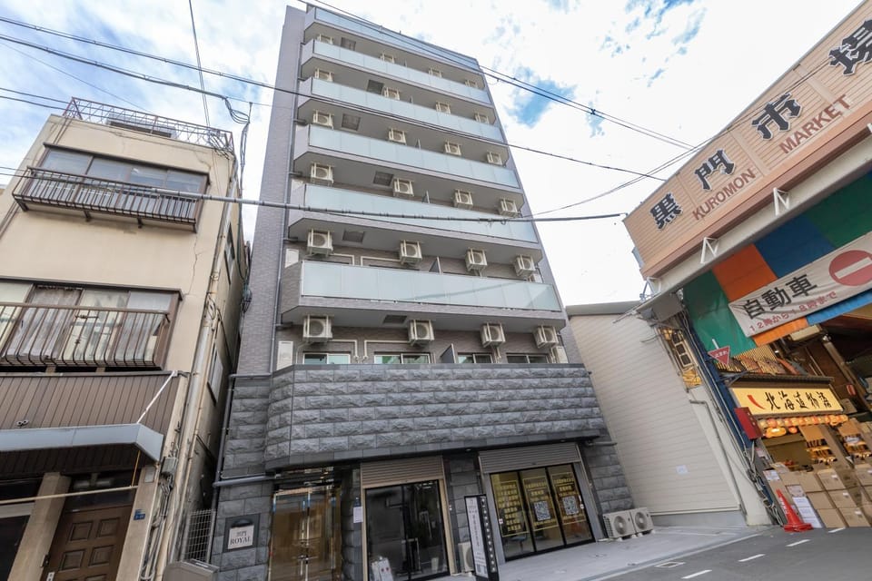 Property building, Day, Neighbourhood