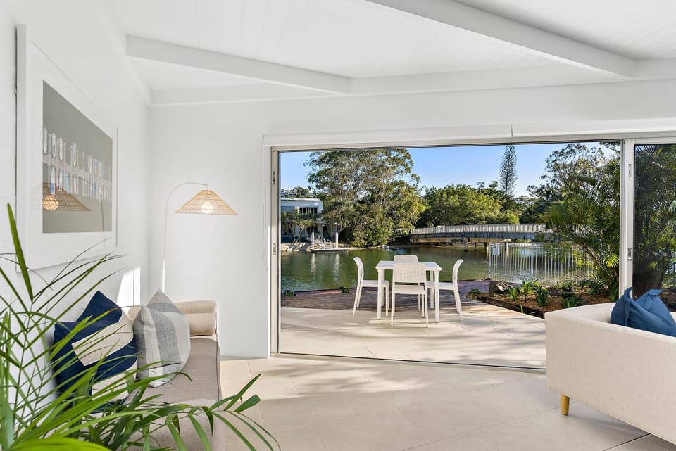 Garden, Balcony/Terrace, Living room, Seating area, Garden view