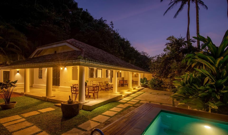 Property building, Swimming pool