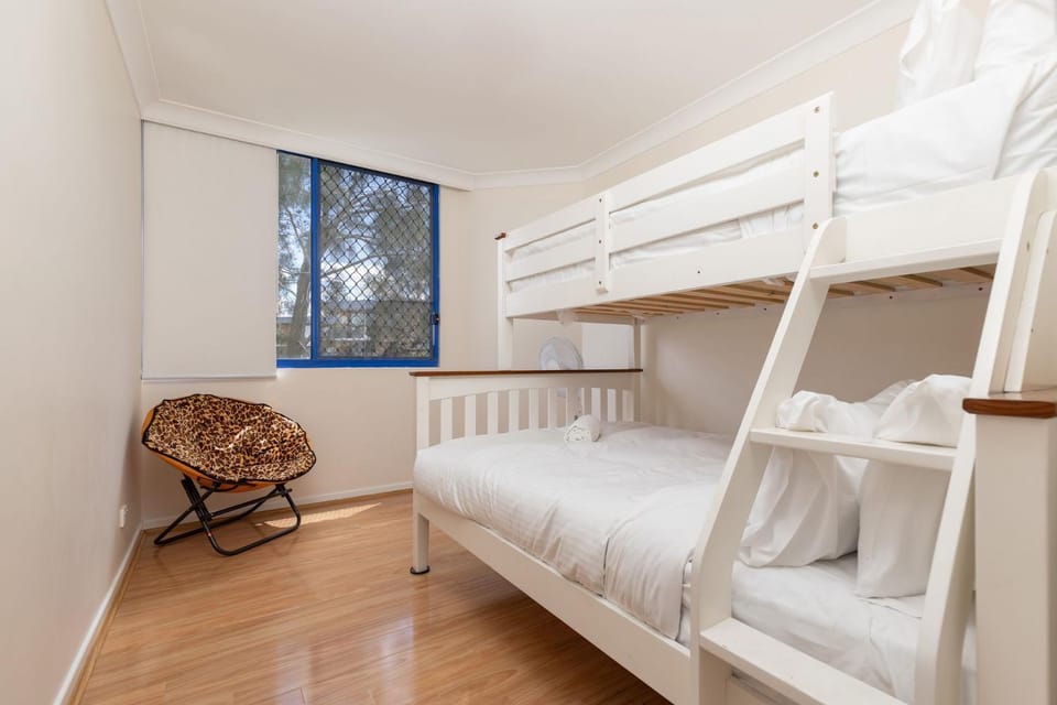 Bed, bunk bed