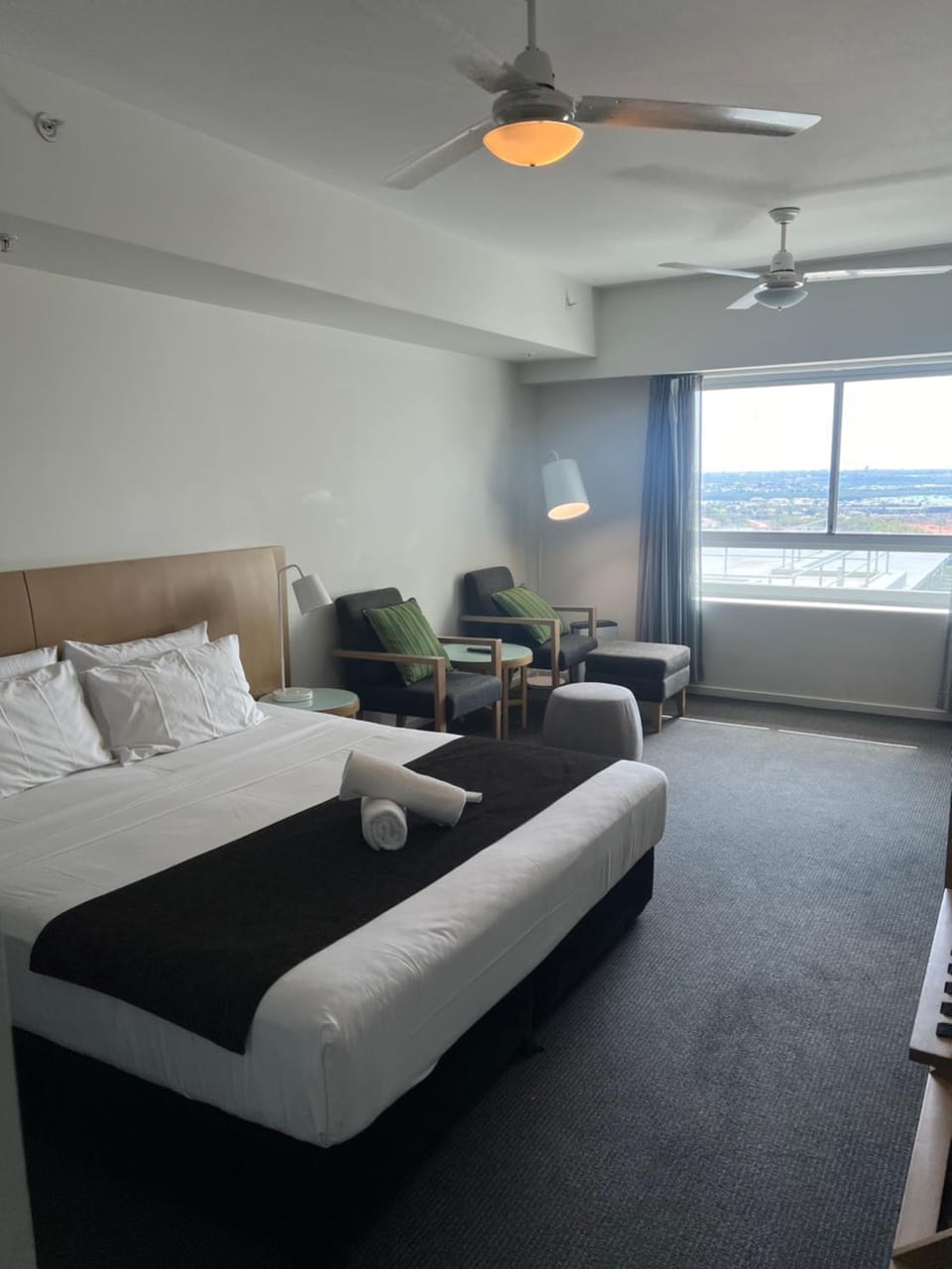 Pandanas Studio Darwin CBD Water Views Apartment in Darwin