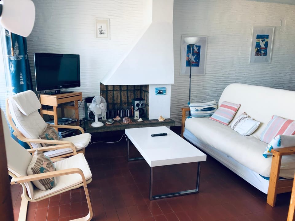 Sur la plage, vue sur mer, spacieux T3 au calme Apartment in Saint-Cyprien