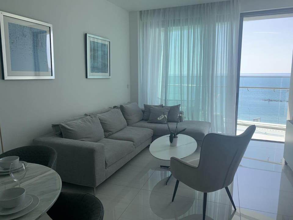 View (from property/room), Living room, Swimming pool
