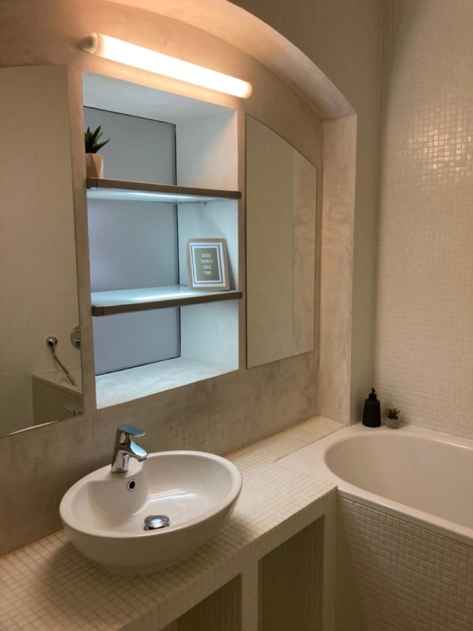 Bathroom, Bath