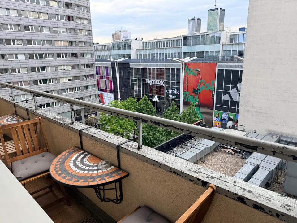 Property building, Balcony/Terrace, City view