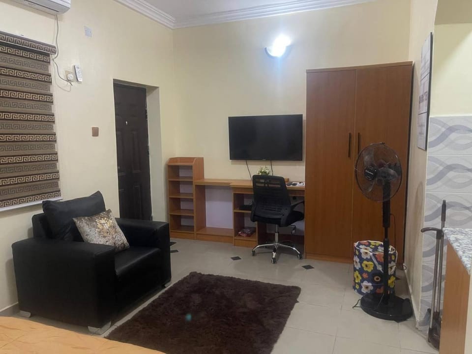 TV and multimedia, Seating area