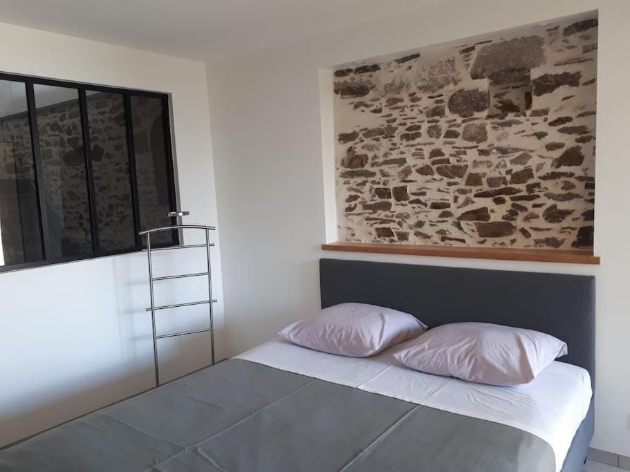 Les Palmiers. Charme, spa et massage en vignoble nantais Villa in Pays de la Loire