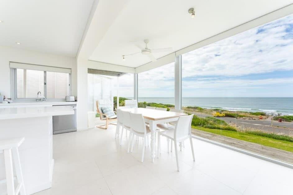 Dining area, Sea view