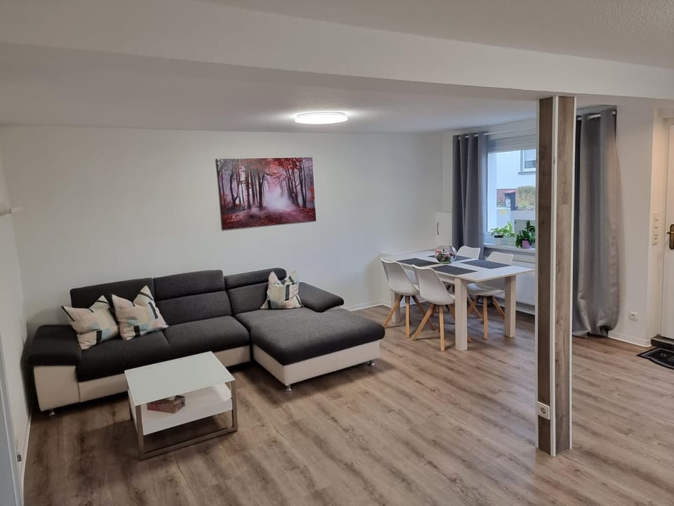 Gästehaus-Ferienwohnung-Appartement mit Terrasse - Nähe Kliniken/ Herzzentrum Apartment in North Rhine-Westphalia