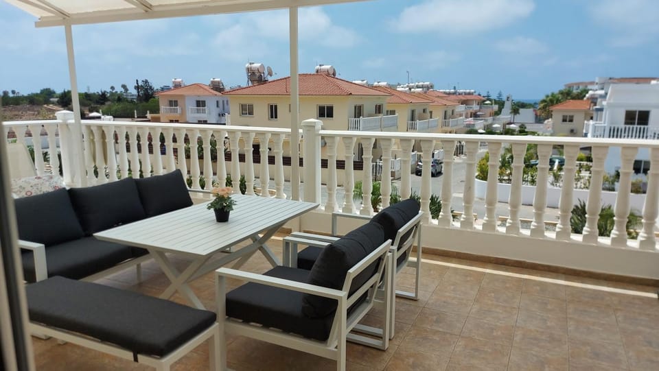 NISSI GOLDEN SANDS SEA VIEW 2 BEDROOM Apartment Apartment in Ayia Napa