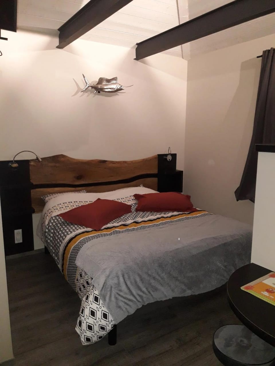 Shower, Bathroom, Internal: Not applicable to any particular room