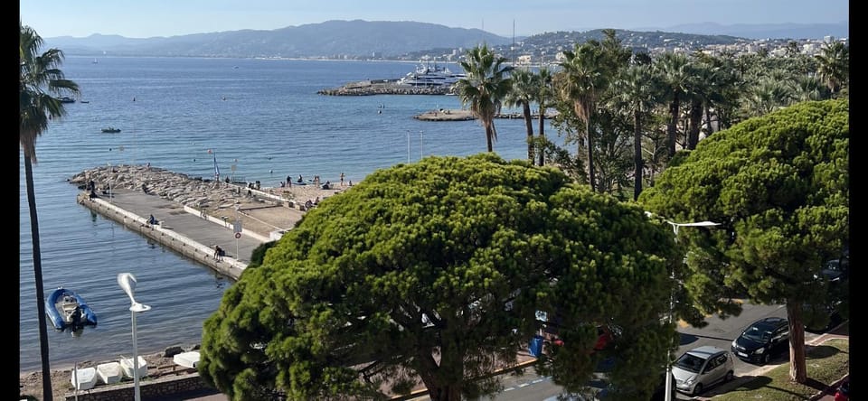 Nearby landmark, Day, Natural landscape, Beach, Mountain view, Sea view