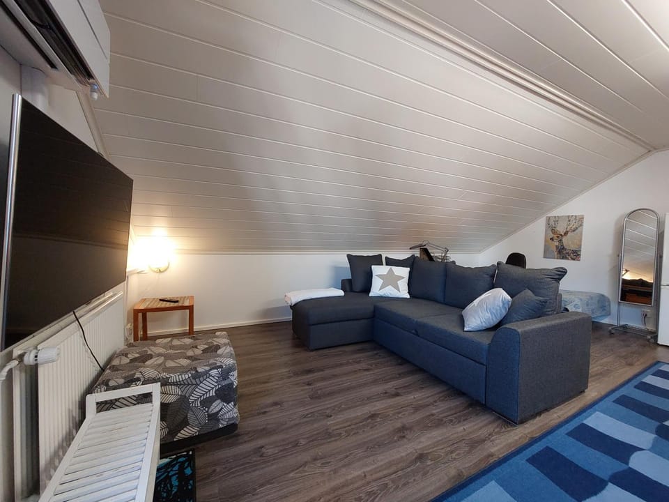 Penthouse with a balcony Apartment in Uusimaa