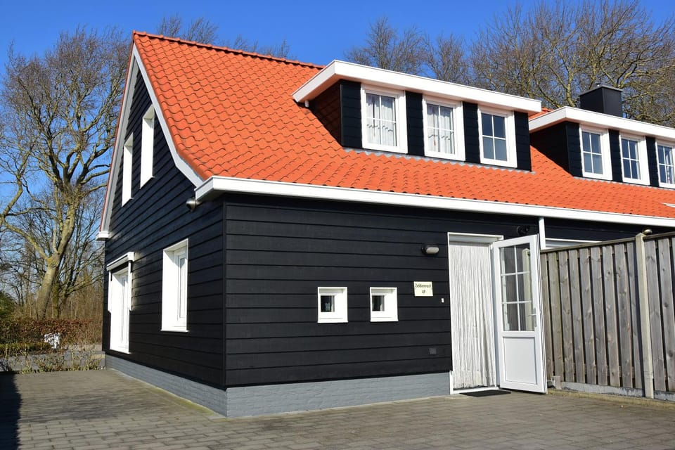 Woning zeldenrust 4 House in Oostkapelle