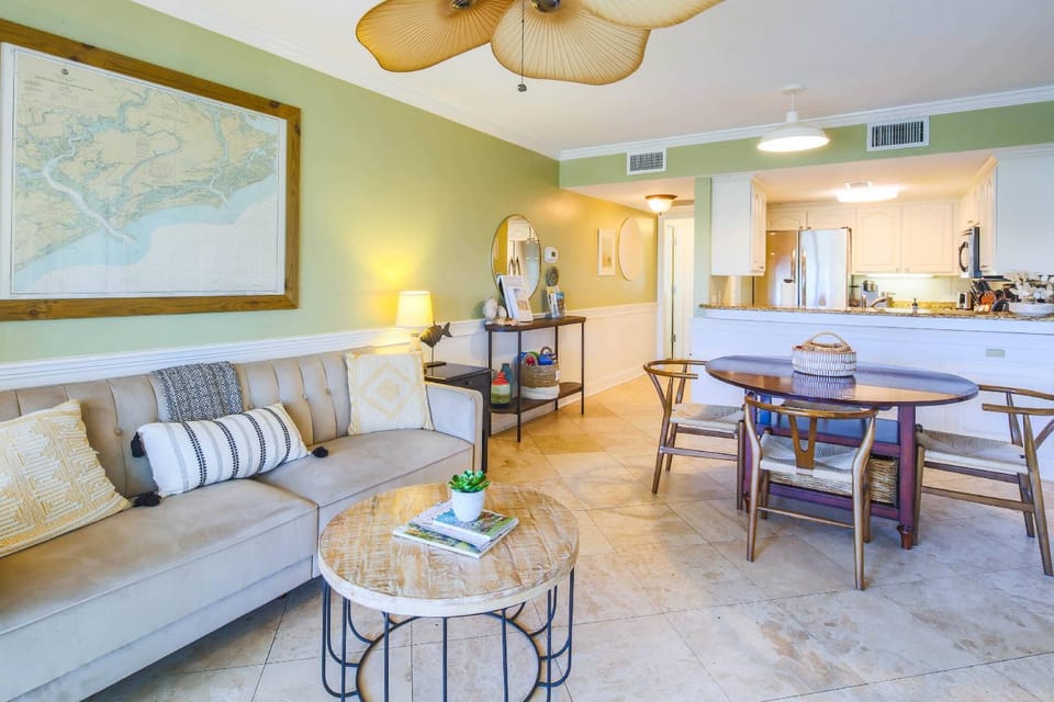 Seaside Therapy~ Villa in Seabrook Island