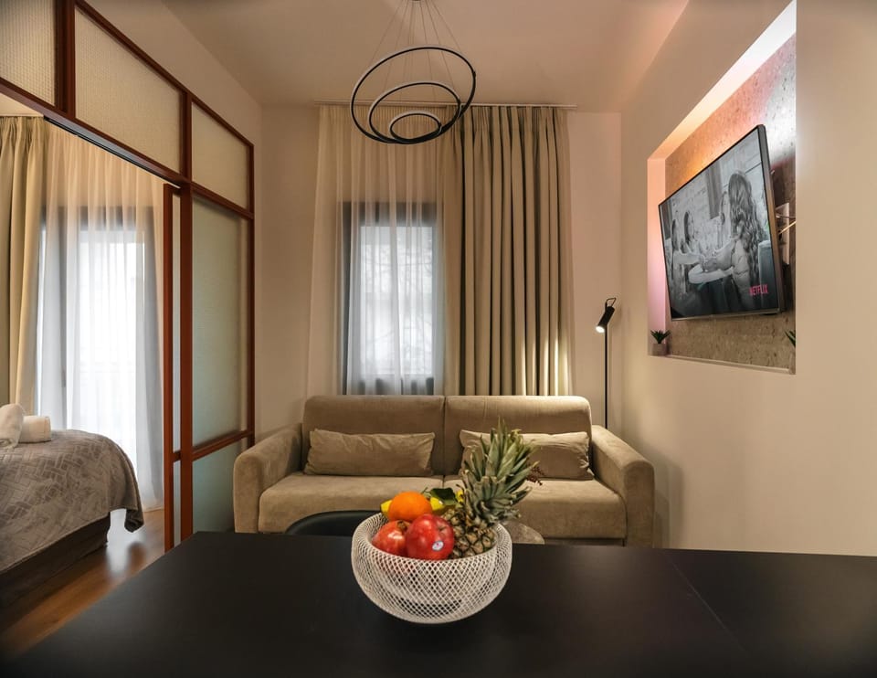 TV and multimedia, Seating area