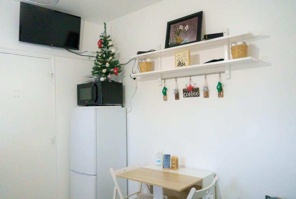 Communal lounge/ TV room, TV and multimedia, minibar