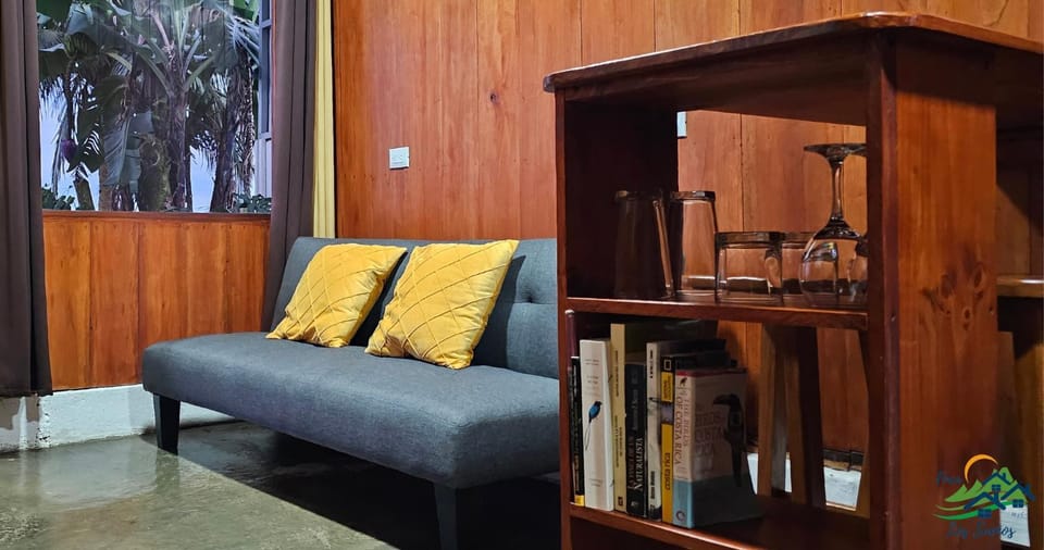 Cabaña Colibrí Apartment in Alajuela Province