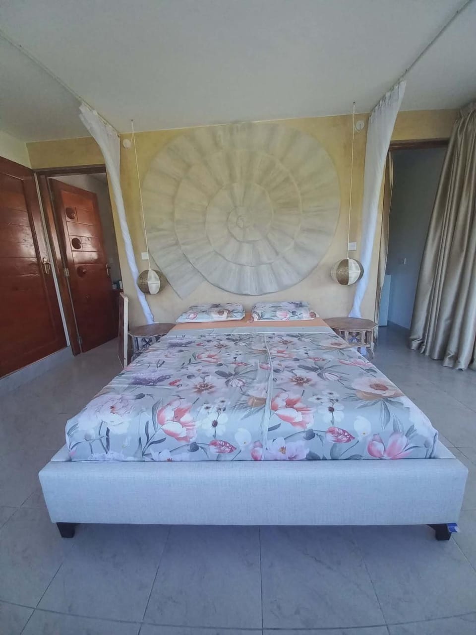 Bed, Decorative detail