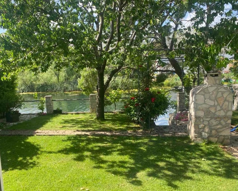 Odmor uz Trebišnjicu Apartment in Bosnia and Herzegovina