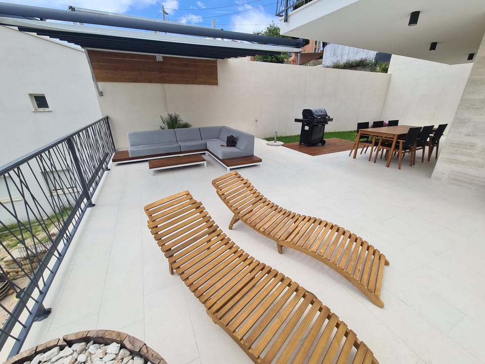 Villa Godimento w heated pool Villa in Šibenik-Knin County, Croatia