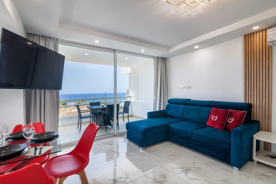 Ponderosa 619, Las Americas, 2 bedroom apartment with large terrace and ocean view, next to Siam Park Apartment in Costa Adeje