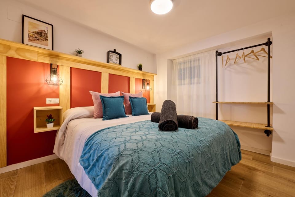 Bed, Photo of the whole room, Bedroom, wardrobe