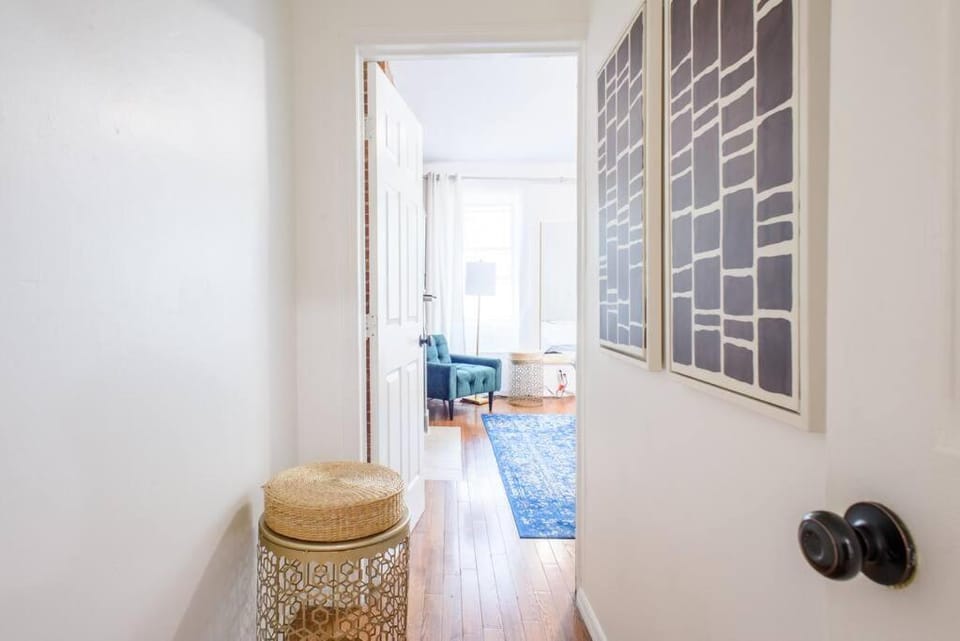 454-3W PRIME location 2BR Newly Furnished sleeps 5 Apartment in Midtown