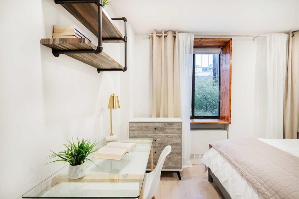 75-1A NEW Prime UES W D in unit Elevator Apartment in Roosevelt Island