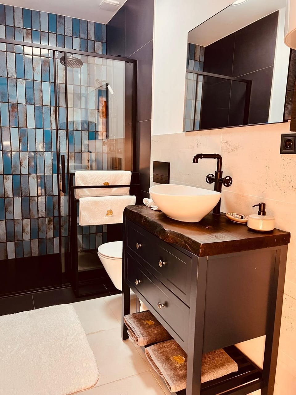 Toilet, Bathroom