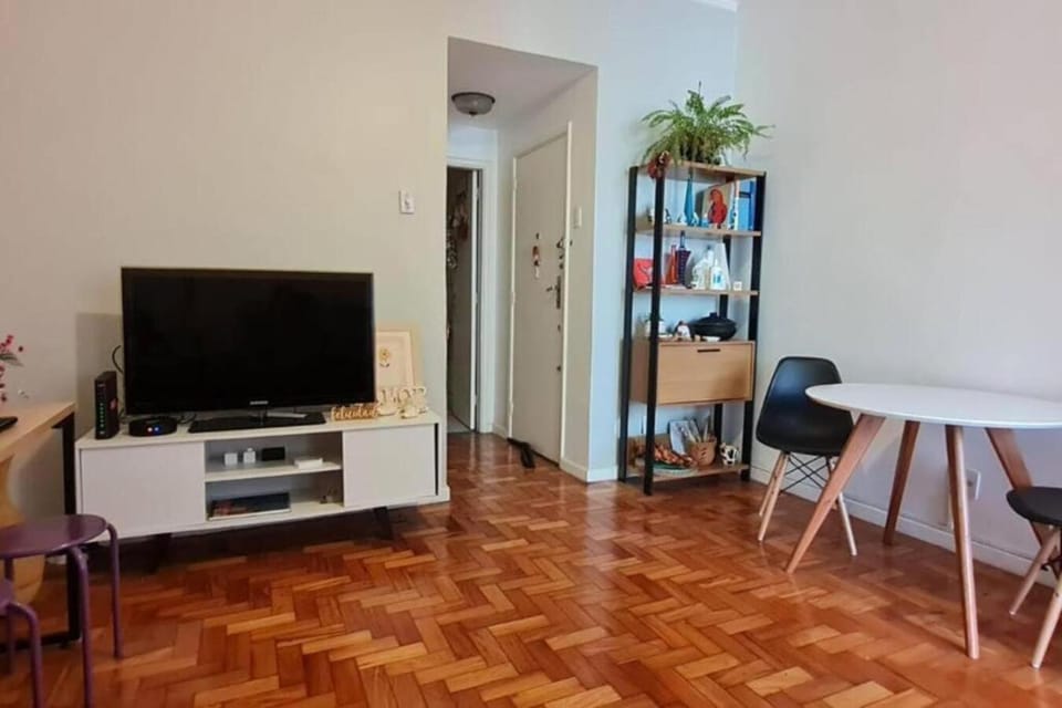 Communal lounge/ TV room, TV and multimedia, Living room, locker