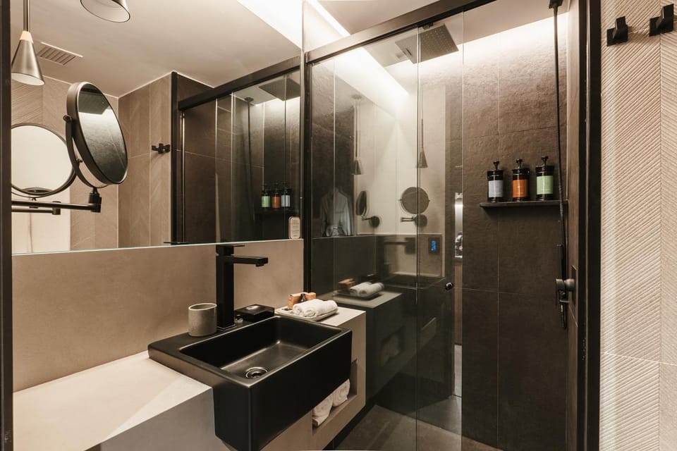 Shower, Bathroom
