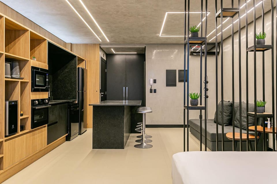Kitchen or kitchenette, Dining area, oven, stove