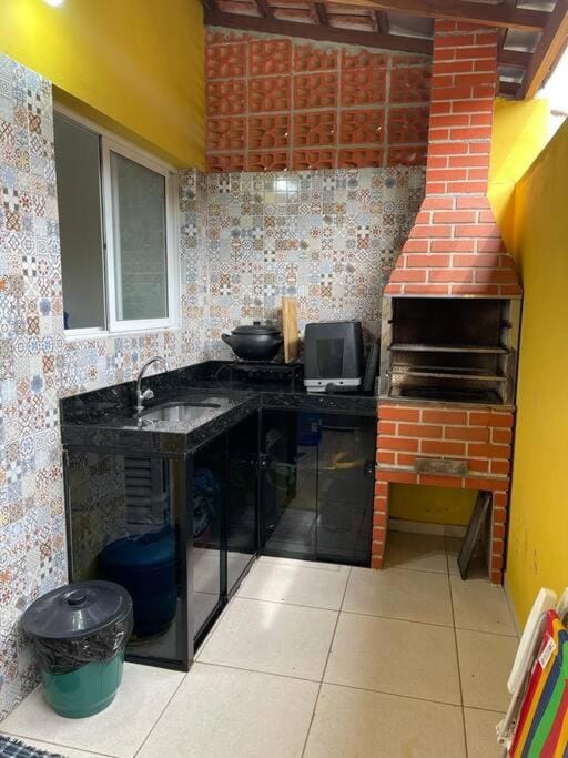 Casa ar condicionado nos 2 quartos. House in Caraguatatuba